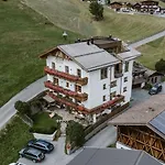 Berghof - Anno 1588 *
