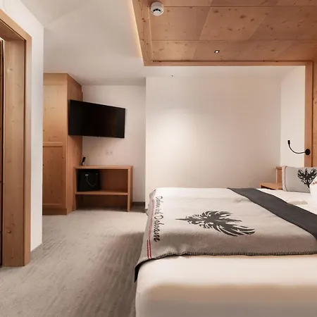 Berghof - Anno 1588 Apartman Sölden