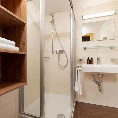 Berghof - Anno 1588 Apartman *