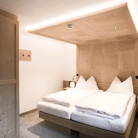 Berghof - Anno 1588 Apartman *