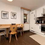 Berghof - Anno 1588 Apartment *